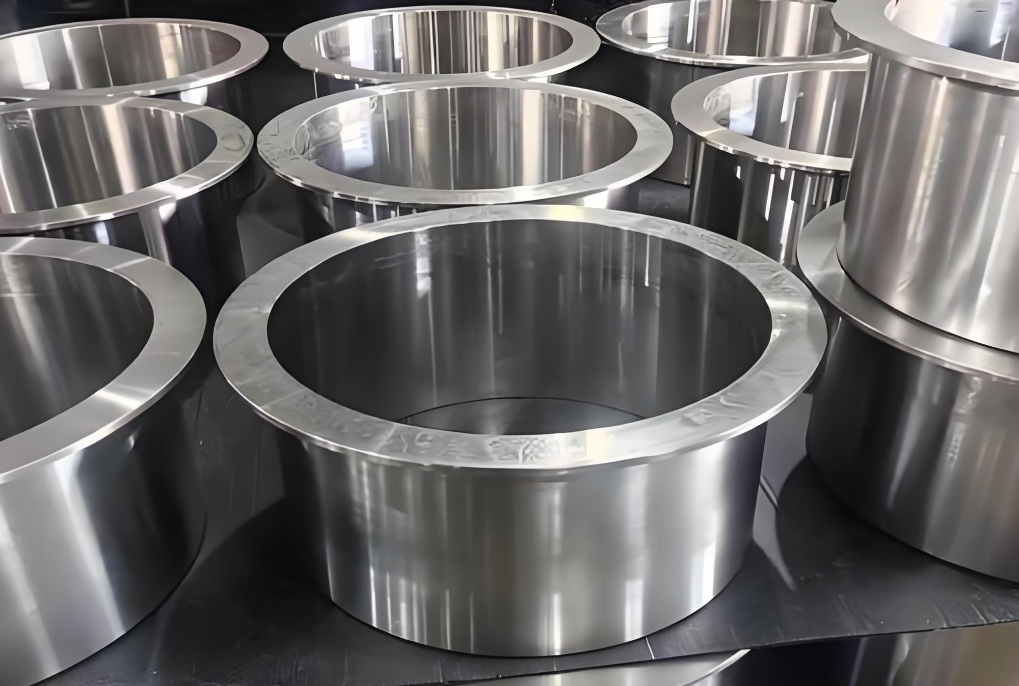 Plate Flange Nipple - Flanged short pieces made from plate are exclusively suited for large pipelines with extra-larg...